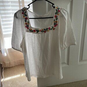 Ladies Loft Outlet Shirt  Size Medium
